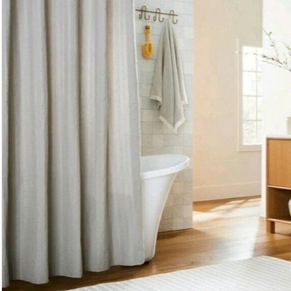 HEARTH & HAND NWT crinkle stripe shower curtain -jet gray